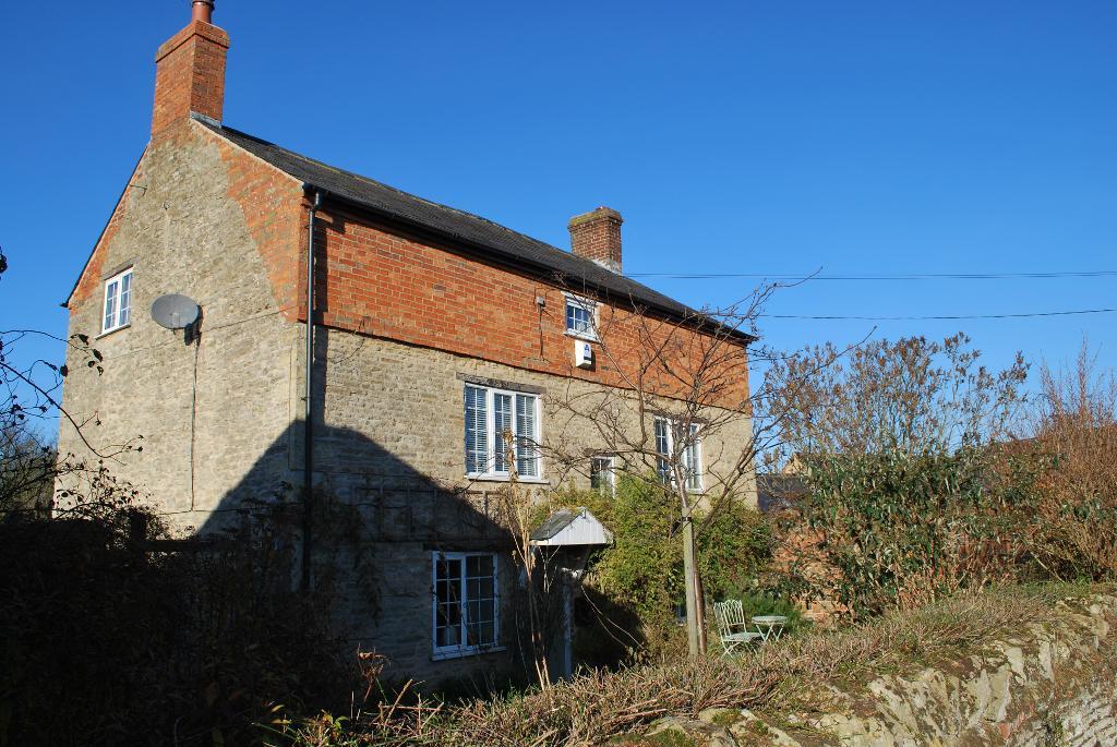 Church Lane, Lathbury, Newport Pagnell, Bucks, MK16 8JY