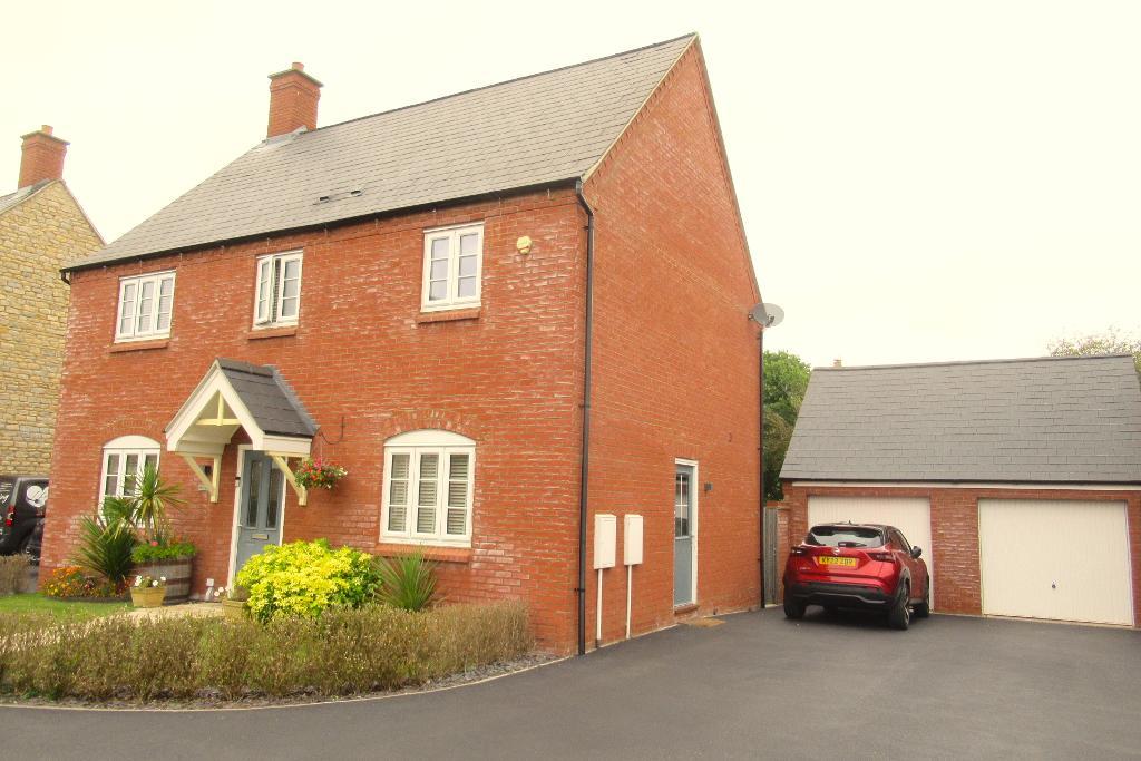 Tew Road, Roade, Northamptonshire, NN7 2LG