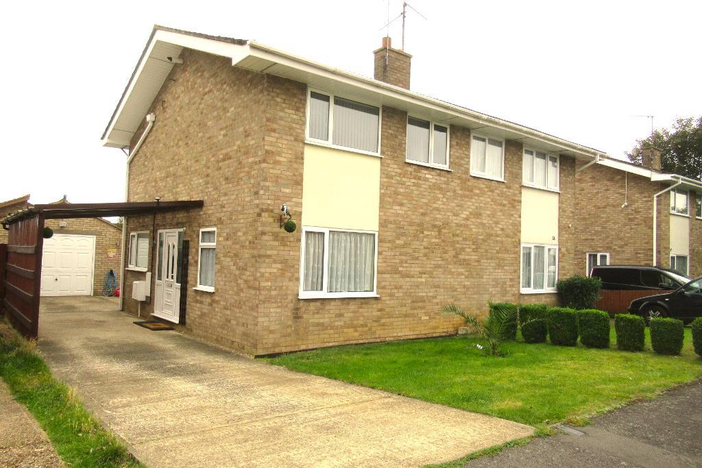 Brownsfield Road, Yardley Gobion, Northants, NN12 7TY